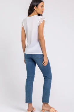 T-Shirts><noscript><img width=