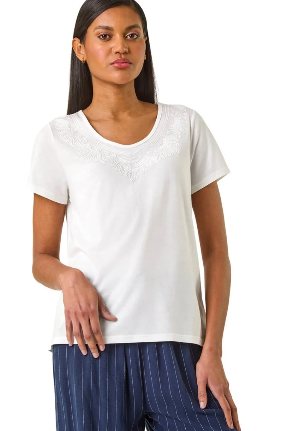 T-Shirts>Roman Ivory Cotton Embroidery V-Neck T-Shirt