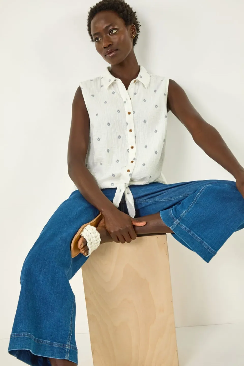 Tops>Roman Ivory Embroidered Tie Hem Blouse