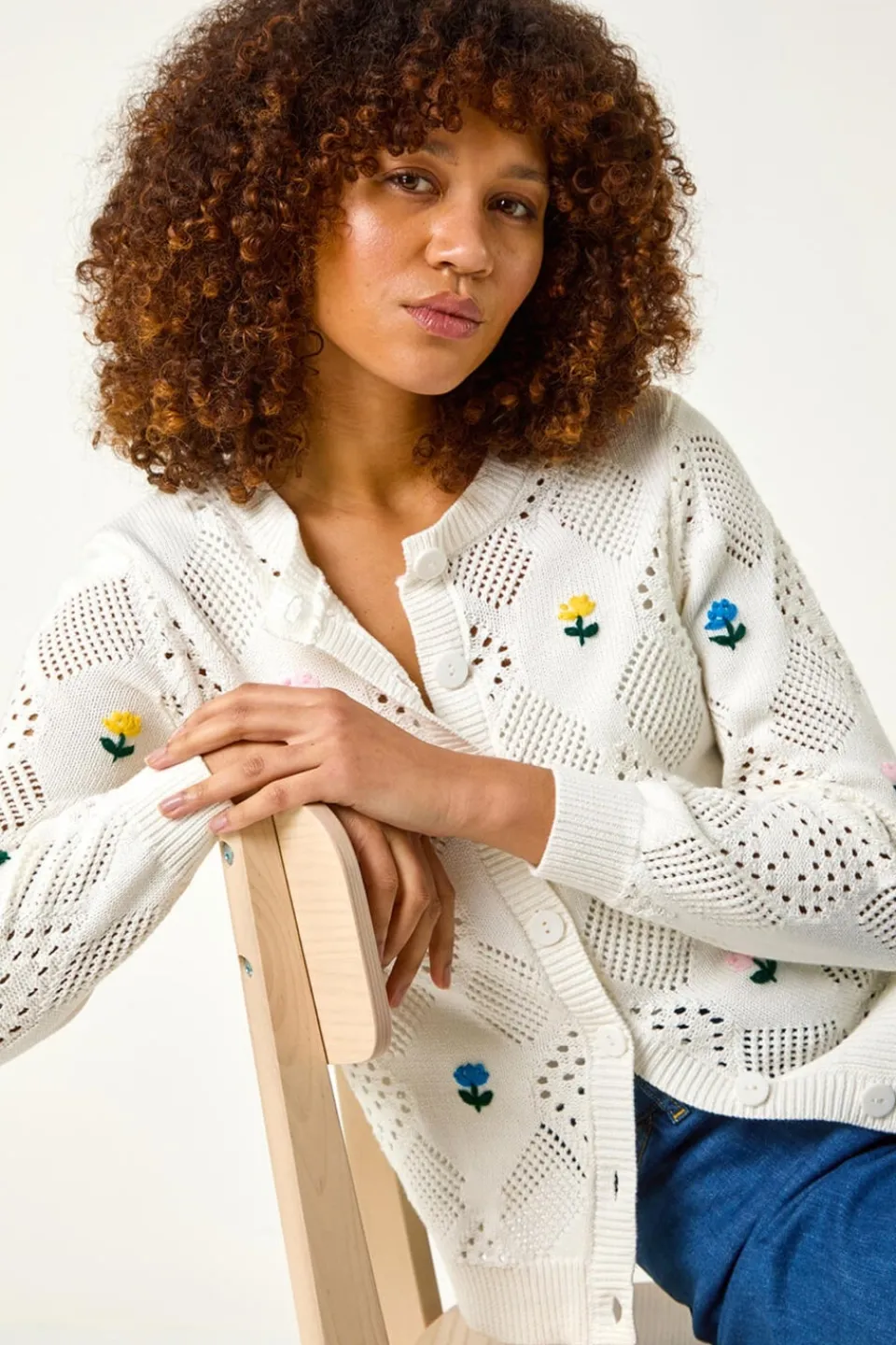 Tops>Roman Ivory Flower Embroidered Cardigan