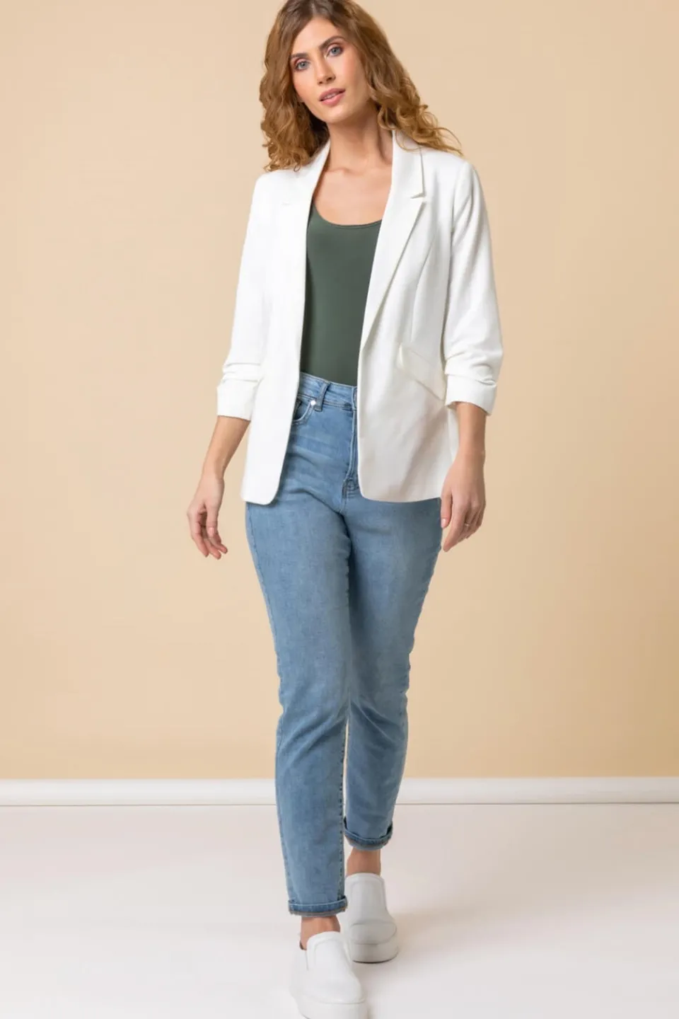 Coats & Jackets>Roman Ivory Ruched 3/4 Sleeve Stretch Blazer