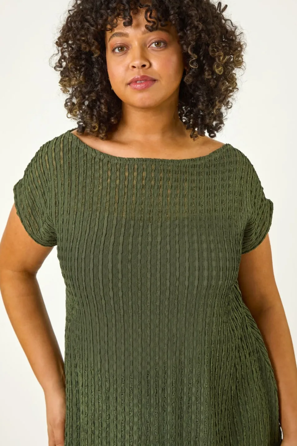 T-Shirts>Roman Curve Textured Short Sleeve T-Shirt Khaki