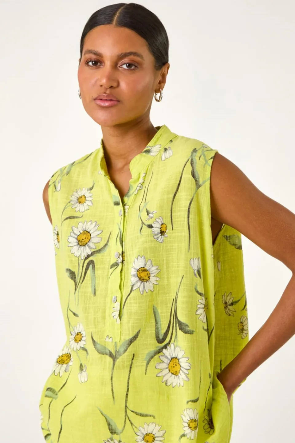 Tops>Roman Lime Daisy Print V Neck Vest