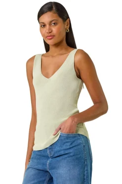Knitwear><noscript><img width=