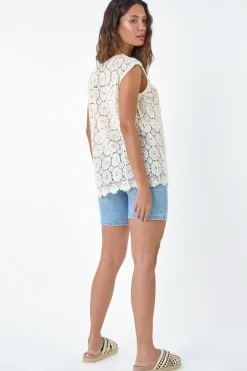 Tops><noscript><img width=