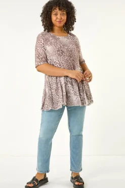T-Shirts>Roman Natural Curve Animal Print Hanky Hem Top