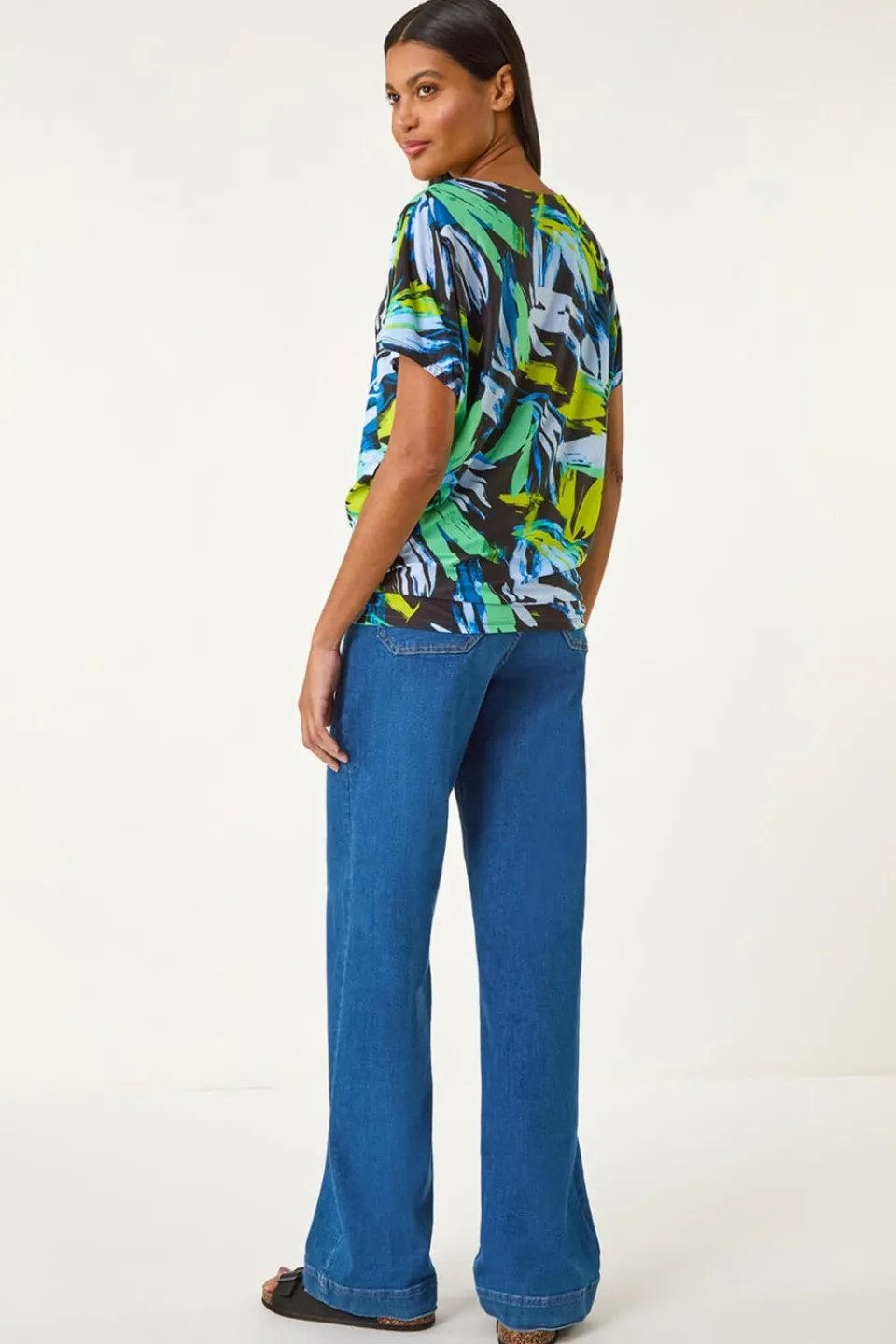 T-Shirts>Roman Navy Abstract Print V-Neck Stretch Top