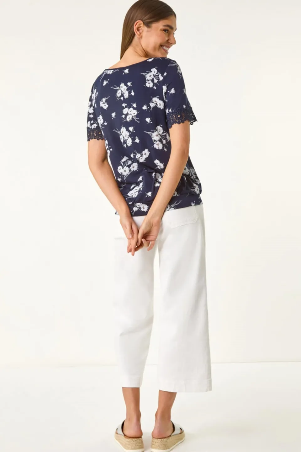 T-Shirts>Roman Navy Floral Print V-Neck Lace Stretch Top