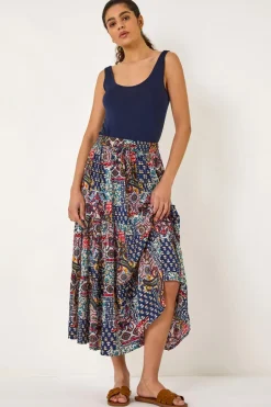Skirts><noscript><img width=