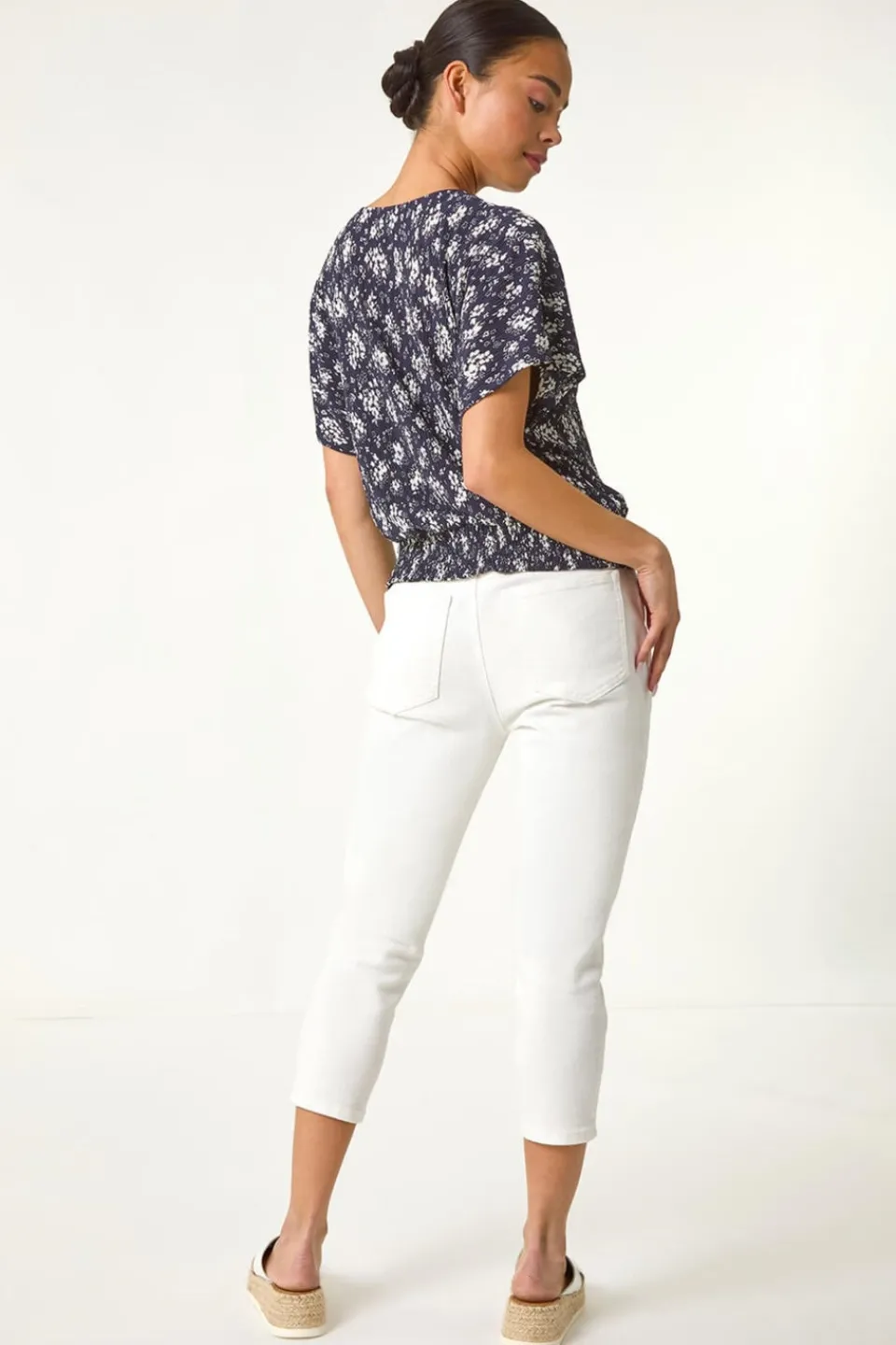 Tops>Roman Navy Petite Floral Print Crinkle Blouson Top