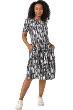 Dresses>Roman Navy Petite Geometric Pocket Dress