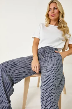 Trousers><noscript><img width=