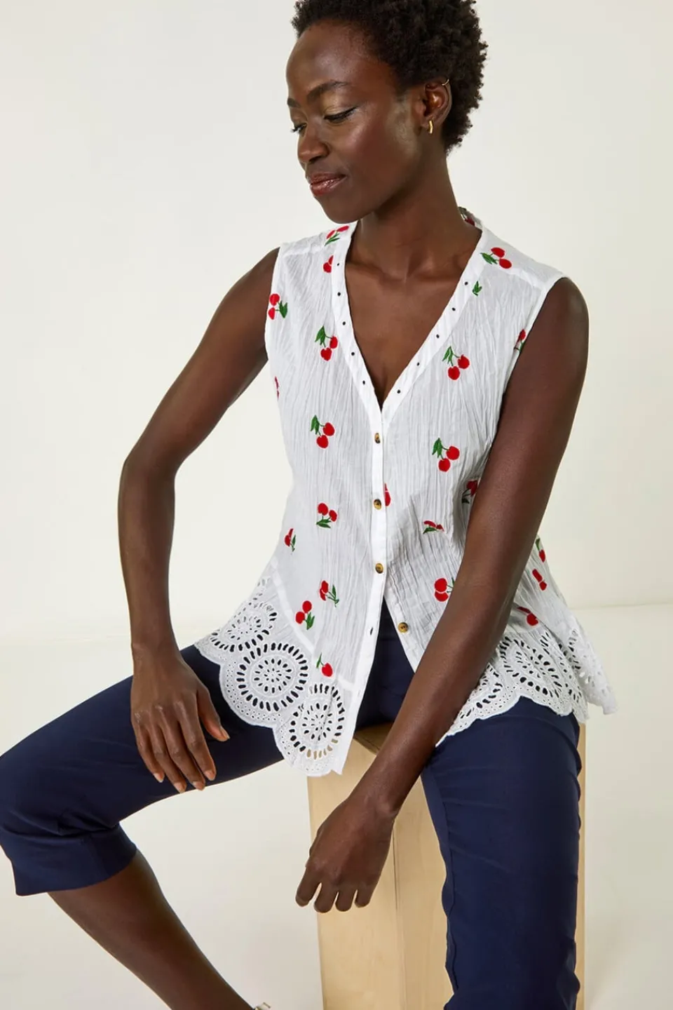 Tops>Roman Red Cherry Print Crinkle Button Blouse