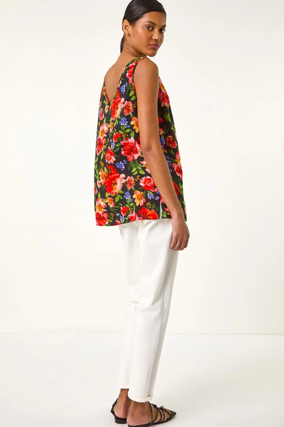 Tops>Roman Red Floral Buttoned Vest Top