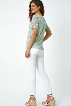 Tops><noscript><img width=
