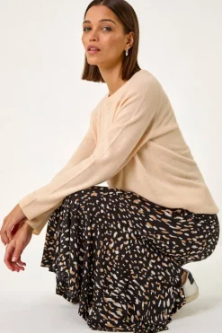 Skirts><noscript><img width=
