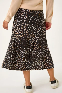 Skirts><noscript><img width=