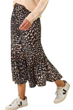 Skirts><noscript><img width=