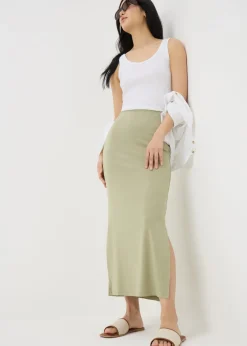 Skirts><noscript><img width=