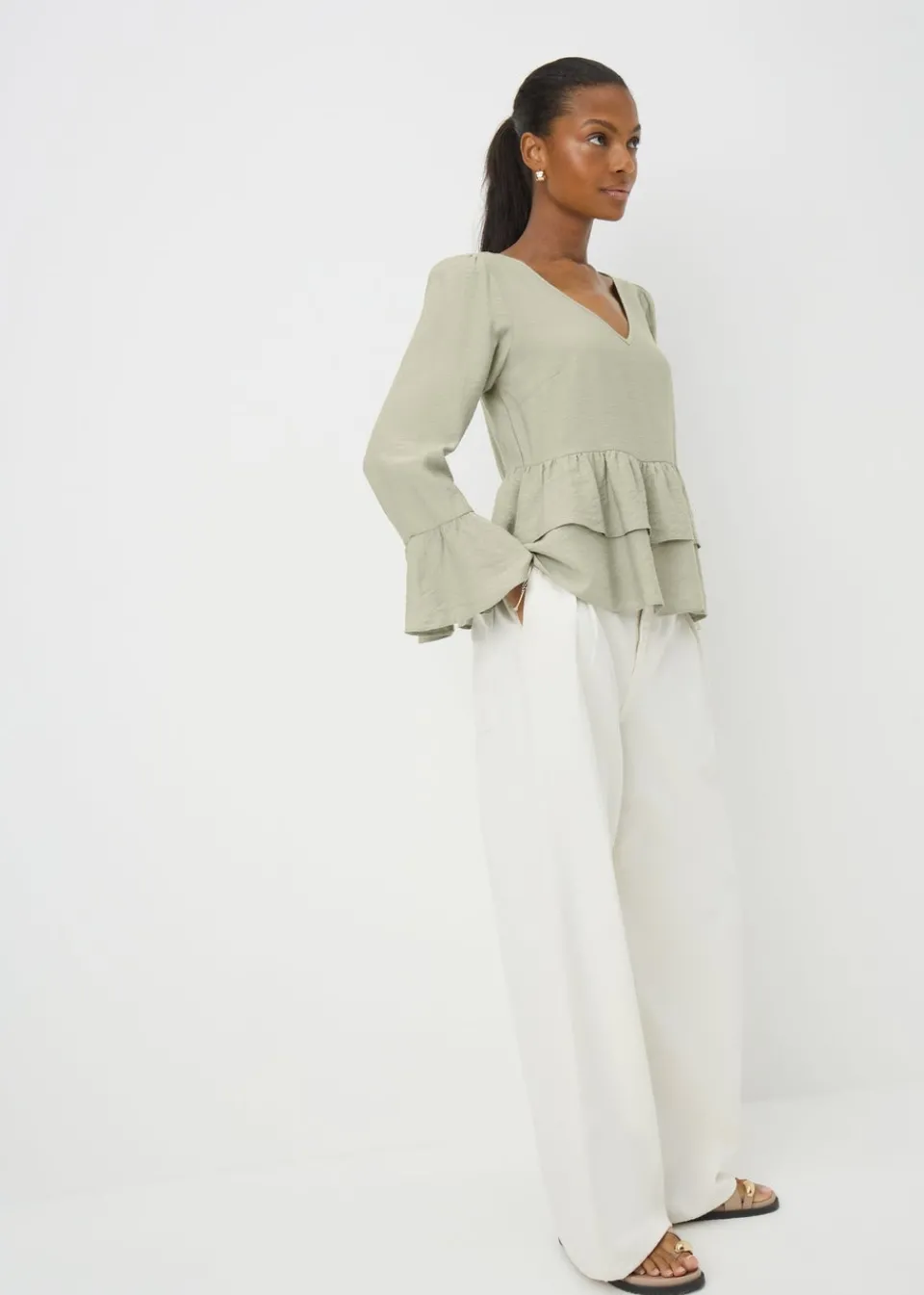 Tops>Papaya Sage V-Neck Ruffle Blouse