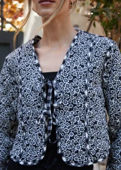 Coats & Jackets><noscript><img width=