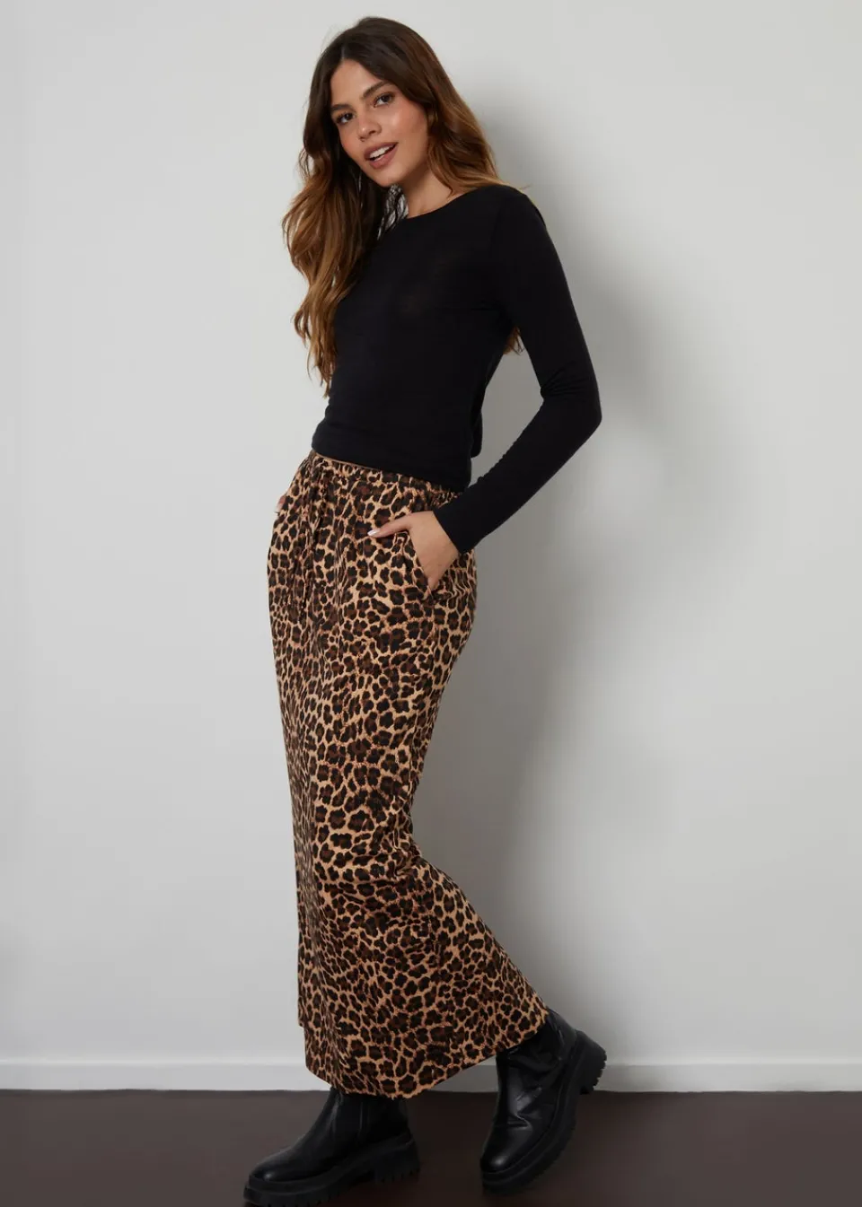 Skirts>Threadbare Brown Midori Leopard Print Cotton Jersey Midi Skirt with Pockets