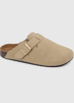 Footwear><noscript><img width=