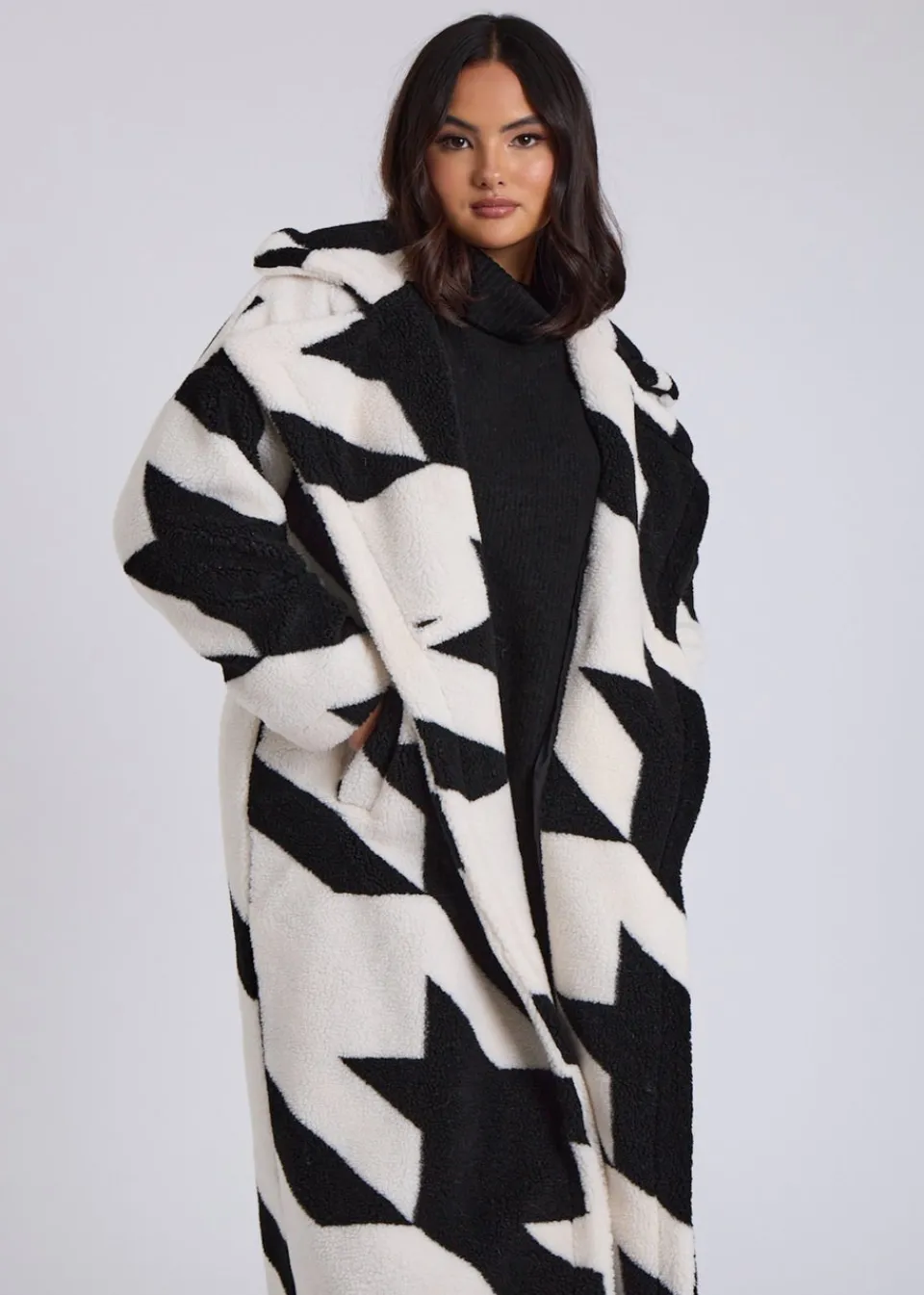 Coats & Jackets>Urban Bliss Black Dogtooth Borg Crombie