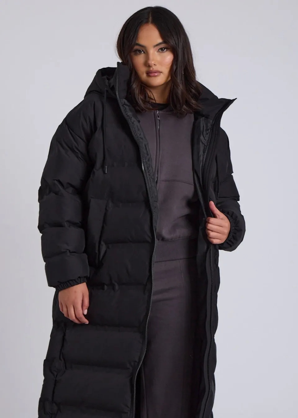 Coats & Jackets>Urban Bliss Black Seamless Maxi Puffer Coat
