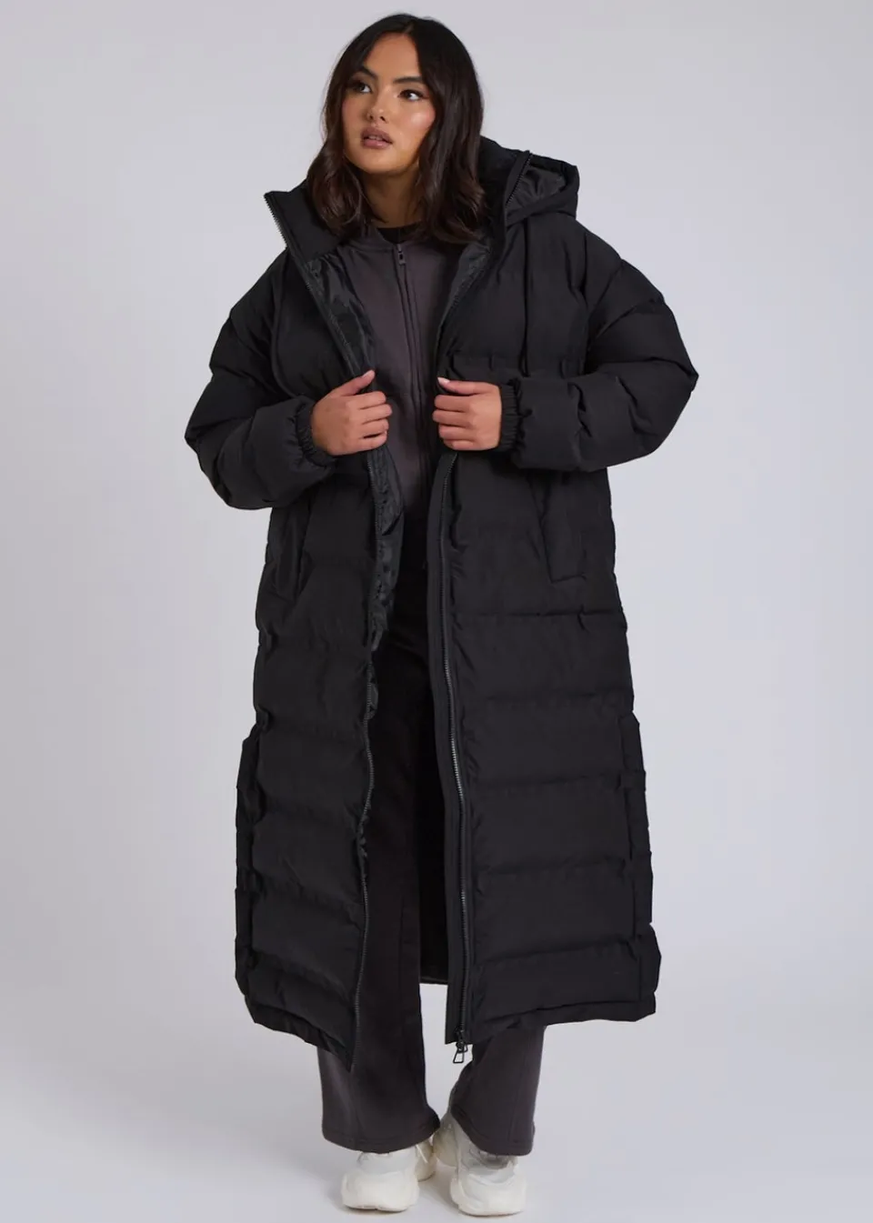 Coats & Jackets>Urban Bliss Black Seamless Maxi Puffer Coat