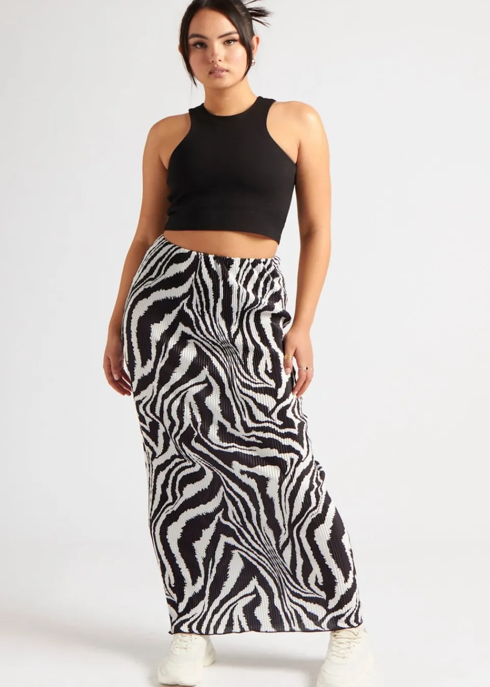 Skirts>Urban Bliss Black Zebra Plisse Maxi Skirt