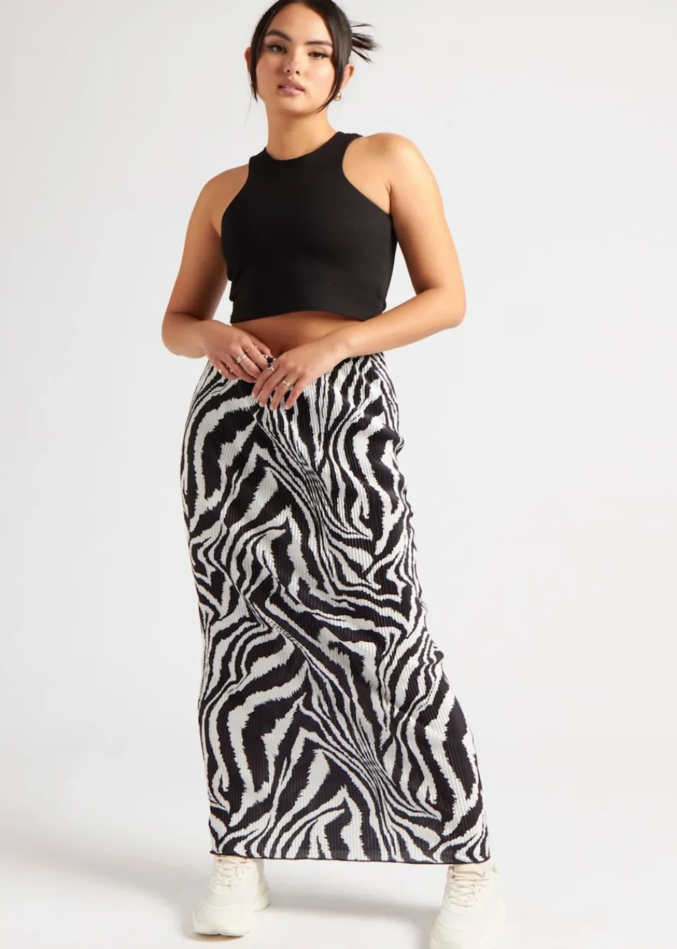 Skirts>Urban Bliss Black Zebra Plisse Maxi Skirt