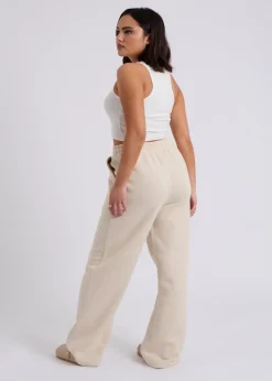 Trousers><noscript><img width=