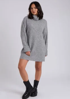 Knitwear><noscript><img width=
