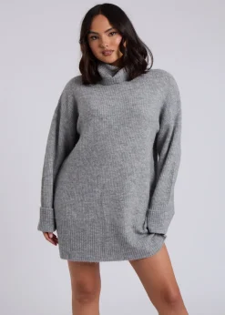 Knitwear><noscript><img width=