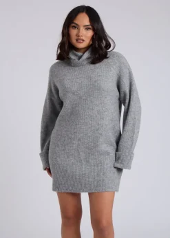 Knitwear><noscript><img width=