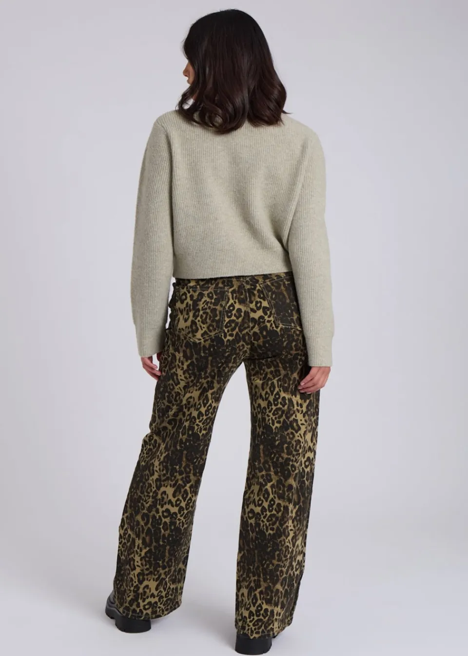 Knitwear>Urban Bliss Sage Floral Button Cardigan