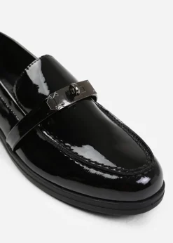 Footwear><noscript><img width=