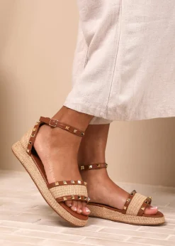 Footwear><noscript><img width=