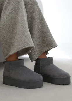 Footwear><noscript><img width=