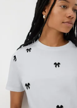 T-Shirts><noscript><img width=