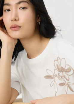 T-Shirts>Papaya White Floral Patch T-Shirt