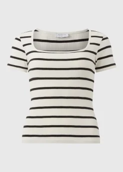 T-Shirts><noscript><img width=