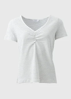 T-Shirts><noscript><img width=