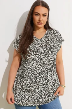 T-Shirts>YOURS Curve Beige Brown Leopard Print Pocket T Shirt