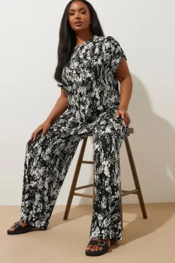 Trousers><noscript><img width=