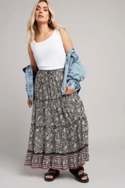 Skirts><noscript><img width=