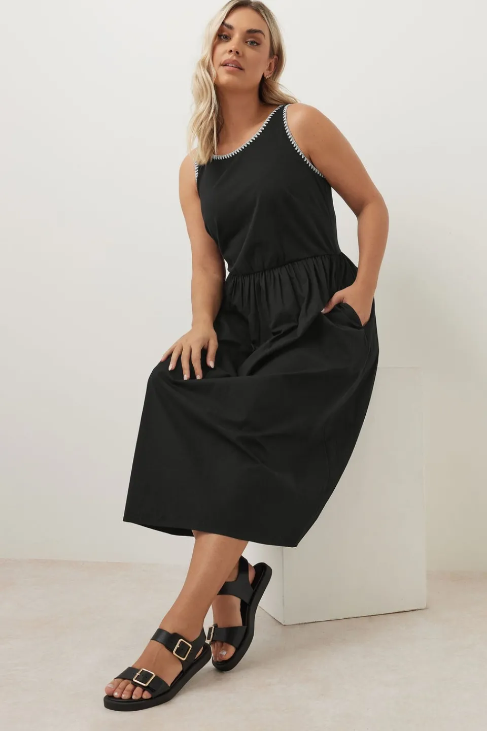 Dresses>YOURS Curve Black Contrast Blanket Stitch Midi Dress