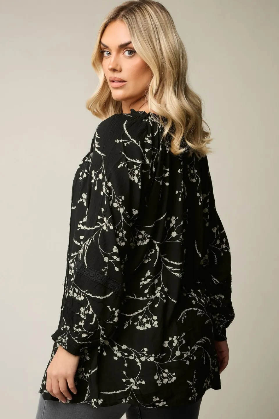 Tops>YOURS Curve Black Floral Tie Neck Pintuck Top