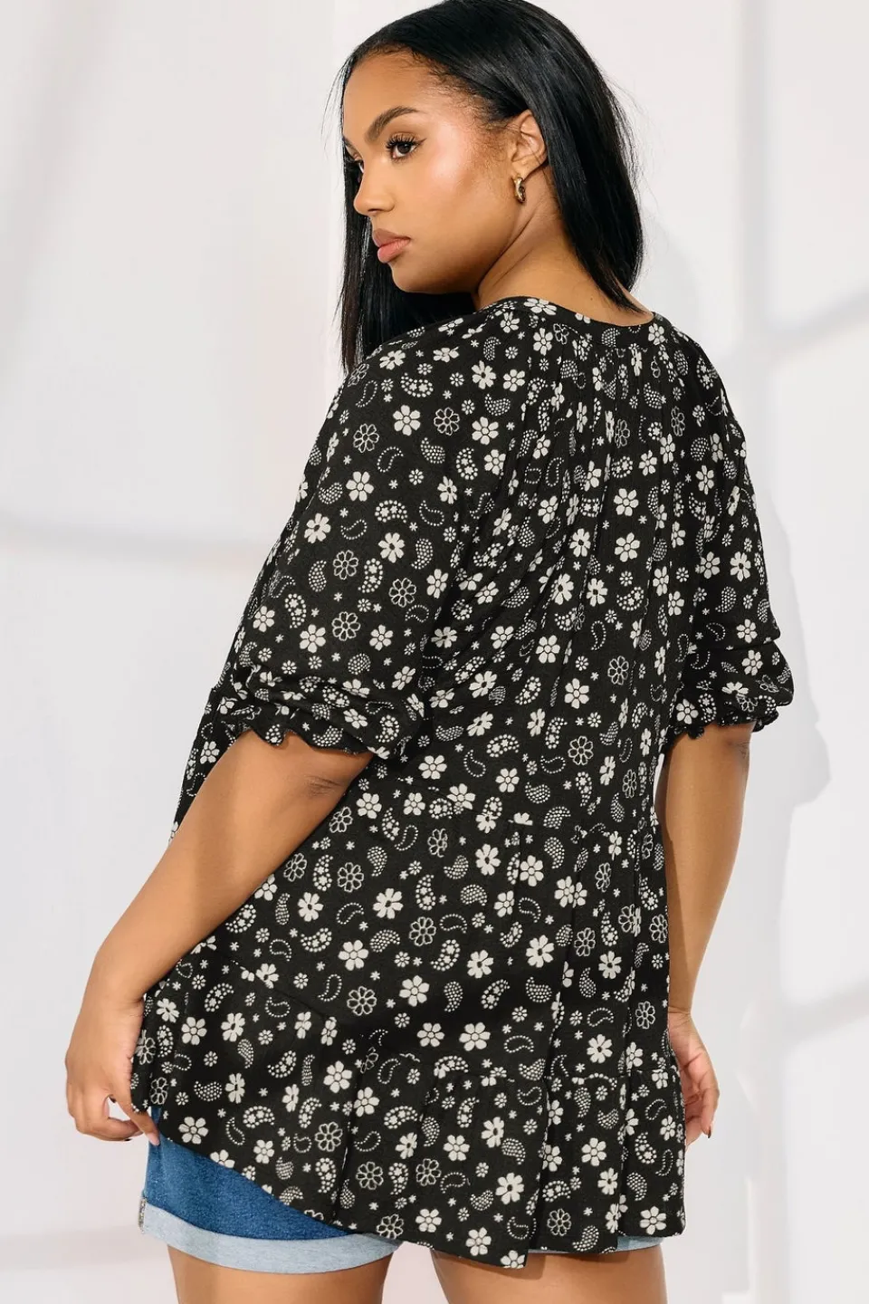 Tops>YOURS Curve Black Floral Paisley Print Tiered Top